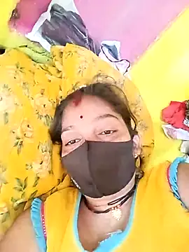 Snapshot of Samiya-143 chatting on July 13, 11:31 am Samiya-143 online show from July 13, 11:31 am