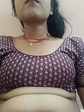 Snapshot of Samiya-143 chatting on June 21, 1:28 pm Samiya-143 online show from June 21, 1:28 pm