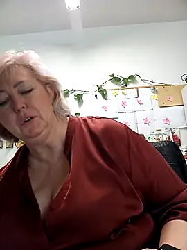 TerezaVelvet online show from October 8, 9:55 am