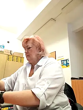 TerezaVelvet online show from October 31, 7:49 am