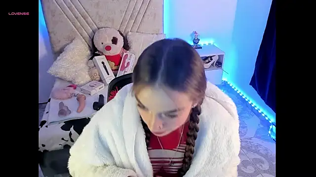 Mia Victoria22 online show from April 22, 2:29 am