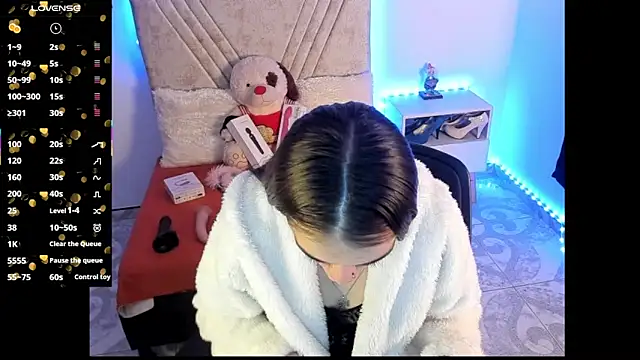 Mia Victoria22 online show from June 12, 2:42 am