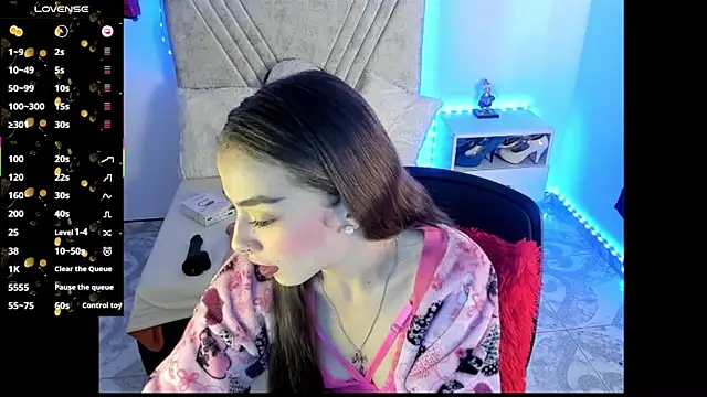 Mia Victoria22 online show from May 26, 5:44 pm