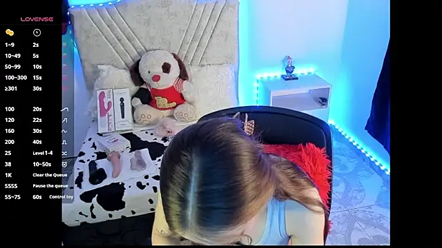 Mia Victoria22 online show from April 2, 2:30 am