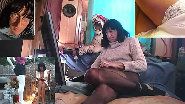 SissiDomination online show from December 1, 9:10 am