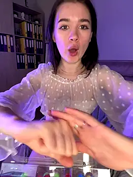 Marryme- online show from November 13, 2:43 pm