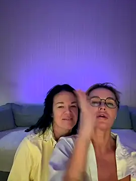 PleasureWeCouple online show from October 18, 4:09 pm