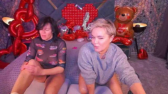 PleasureWeCouple online show from February 14, 7:19 am