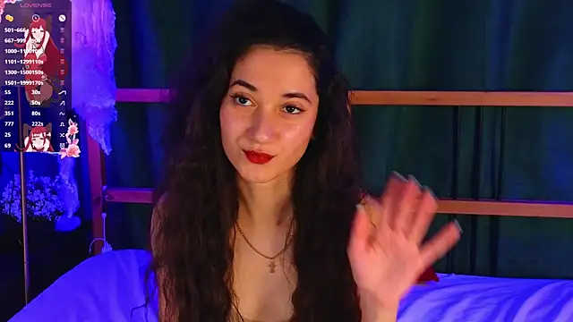 Snapshot of BettyMaldonado chatting on October 29, 9:08 am BettyMaldonado online show from October 29, 9:08 am