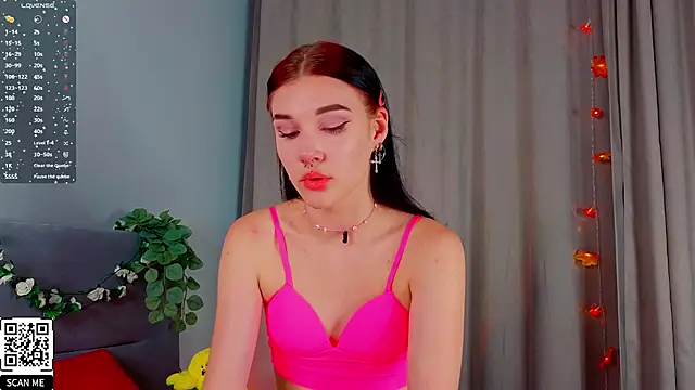 JenniferSullivan online show from October 17, 10:00 pm