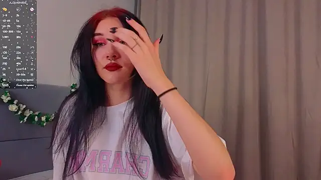 JenniferSullivan online show from October 8, 9:15 pm