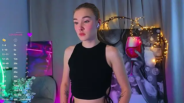 JenniferSullivan online show from February 12, 10:53 pm