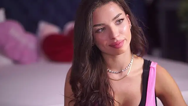 Snapshot of LalaRoze chatting on November 1, 8:03 pm LalaRoze online show from November 1, 8:03 pm