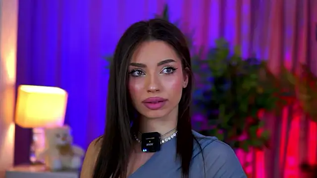 LalaRoze online show from February 19, 7:33 pm