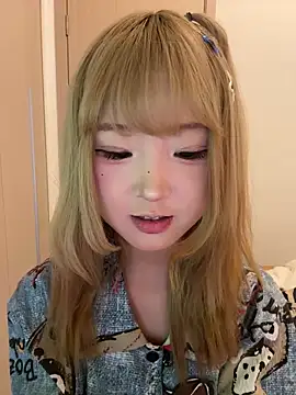 lelebaybay888 online show from May 5, 1:47 pm
