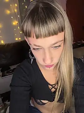 deepthem online show from February 6, 1:12 am