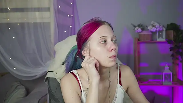 Snapshot of SakuraBliss chatting on November 13, 4:55 pm SakuraBliss online show from November 13, 4:55 pm