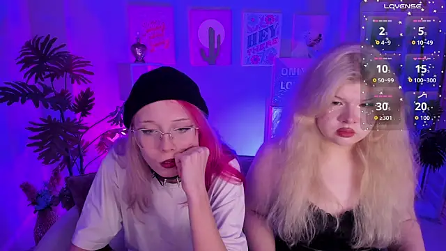 SakuraBliss online show from September 23, 5:53 pm