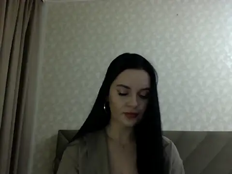 Snapshot of Lulii24 chatting on October 31, 12:51 am Lulii24 online show from October 31, 12:51 am