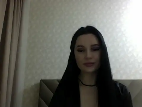 Snapshot of Lulii24 chatting on February 12, 12:32 am Lulii24 online show from February 12, 12:32 am