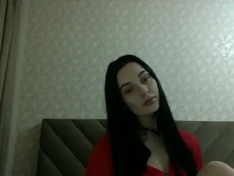 Snapshot of Lulii24 chatting on November 11, 12:27 am Lulii24 online show from November 11, 12:27 am