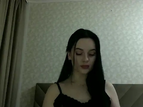 Snapshot of Lulii24 chatting on November 5, 10:57 pm Lulii24 online show from November 5, 10:57 pm