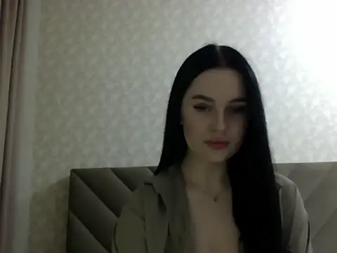 Snapshot of Lulii24 chatting on February 26, 12:21 am Lulii24 online show from February 26, 12:21 am