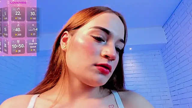 Snapshot of MadisonAnngel chatting on September 16, 8:21 pm MadisonAnngel online show from September 16, 8:21 pm