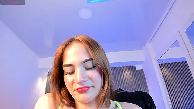 Snapshot of MadisonAnngel chatting on September 24, 8:26 pm MadisonAnngel online show from September 24, 8:26 pm