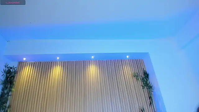 Snapshot of MadisonAnngel chatting on October 31, 2:57 pm MadisonAnngel online show from October 31, 2:57 pm