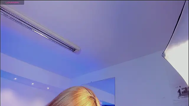 MadisonAnngel online show from January 17, 9:07 pm