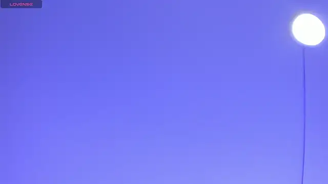 Snapshot of MadisonAnngel chatting on November 21, 7:24 pm MadisonAnngel online show from November 21, 7:24 pm