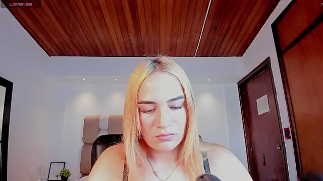 MadisonAnngel online show from February 10, 7:57 pm