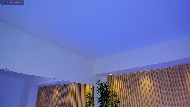 Snapshot of MadisonAnngel chatting on November 13, 8:35 pm MadisonAnngel online show from November 13, 8:35 pm