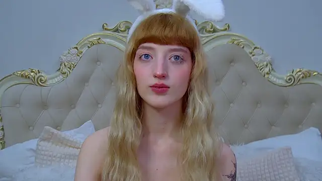 MistyMarlo online show from April 3, 6:42 am