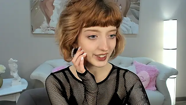 MistyMarlo online show from March 19, 6:13 am