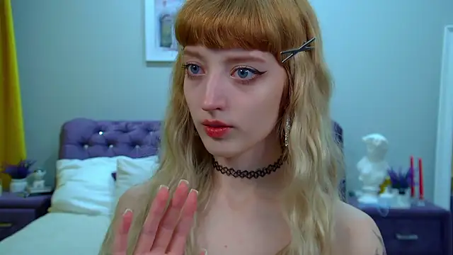 MistyMarlo online show from April 2, 6:20 am