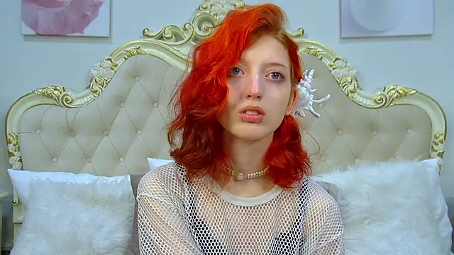 Snapshot of MistyMarlo chatting on October 17, 5:11 am MistyMarlo online show from October 17, 5:11 am