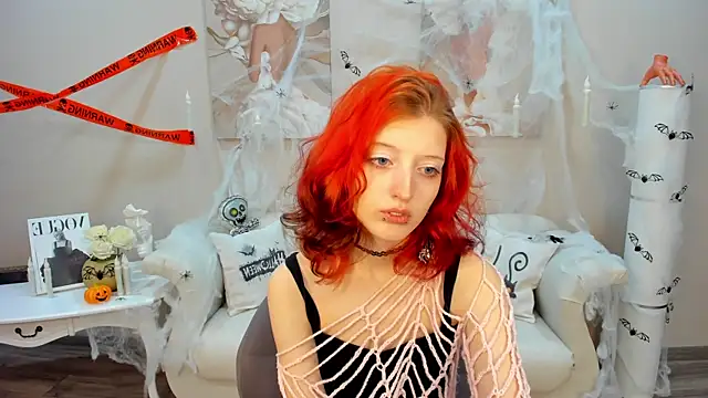 Snapshot of MistyMarlo chatting on October 25, 5:35 pm MistyMarlo online show from October 25, 5:35 pm