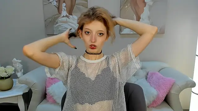 Snapshot of MistyMarlo chatting on October 4, 6:20 pm MistyMarlo online show from October 4, 6:20 pm