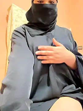  Laiali  online show from November 26, 12:49 pm