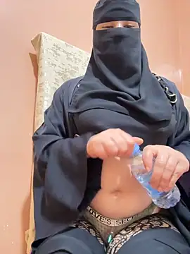  Laiali  online show from November 20, 12:17 pm