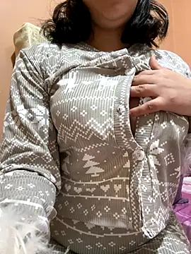  Laiali  online show from November 21, 11:42 am