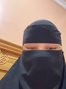  Laiali  online show from February 20, 8:11 pm