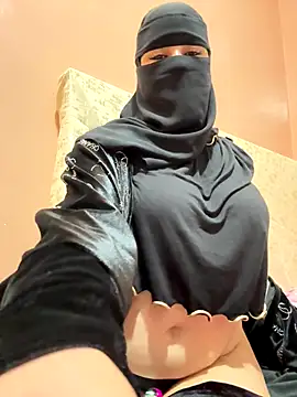  Laiali  online show from January 8, 12:49 am