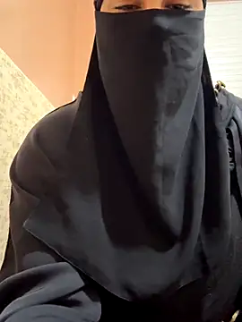  Laiali  online show from November 8, 12:20 pm