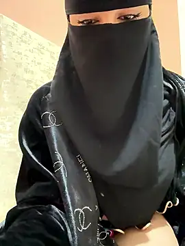  Laiali  online show from January 18, 1:47 pm