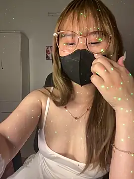 Meowyeuk6 online show from April 10, 7:43 pm