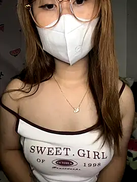 Snapshot of Meowyeuk6 chatting on October 13, 7:37 pm Meowyeuk6 online show from October 13, 7:37 pm