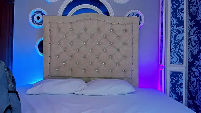 magnus serket online show from April 14, 11:26 am